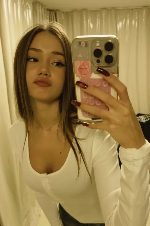 Elena, 26 años, soltera en Málaga, El Soho